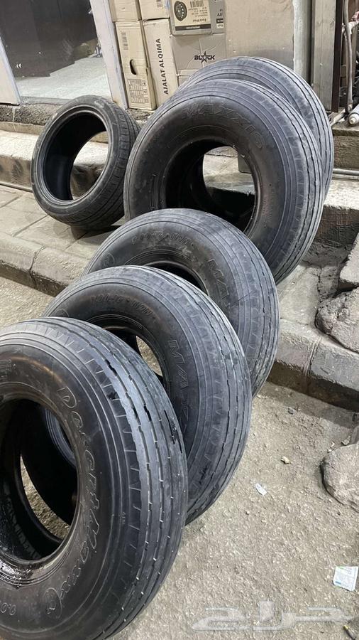 900 Maxxis Balloon Tires Size 16633193580840981115