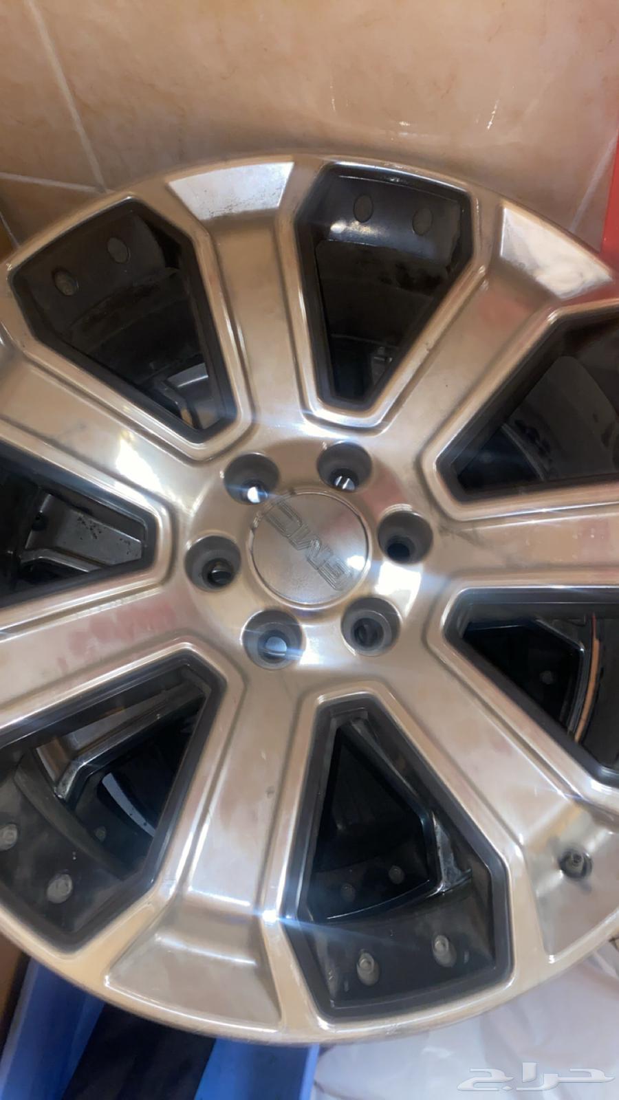 Used 20-inch GMC rims63316248989442111