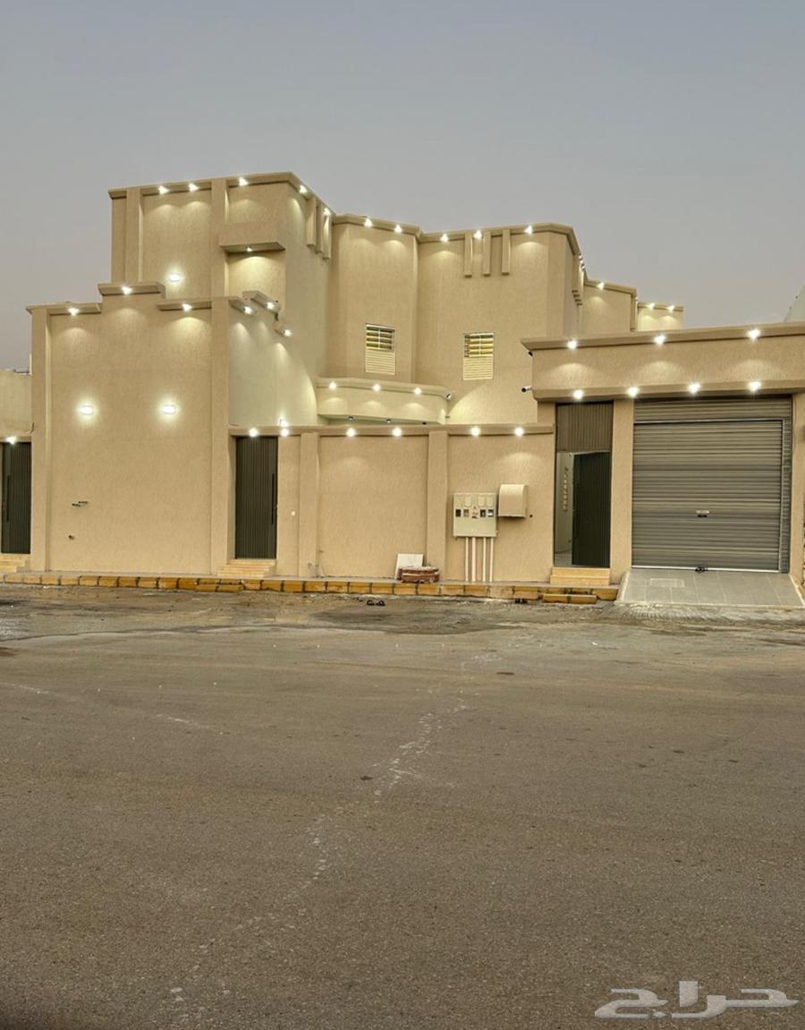 For sale: A villa with two floors and apartments in Al-Fayha, Hofuf Al-Batin63009268016001111
