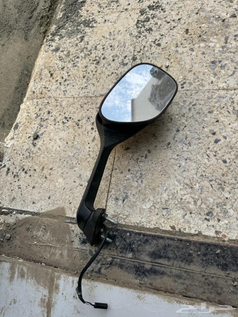 Right side rearview mirror of the tank63312264755074110