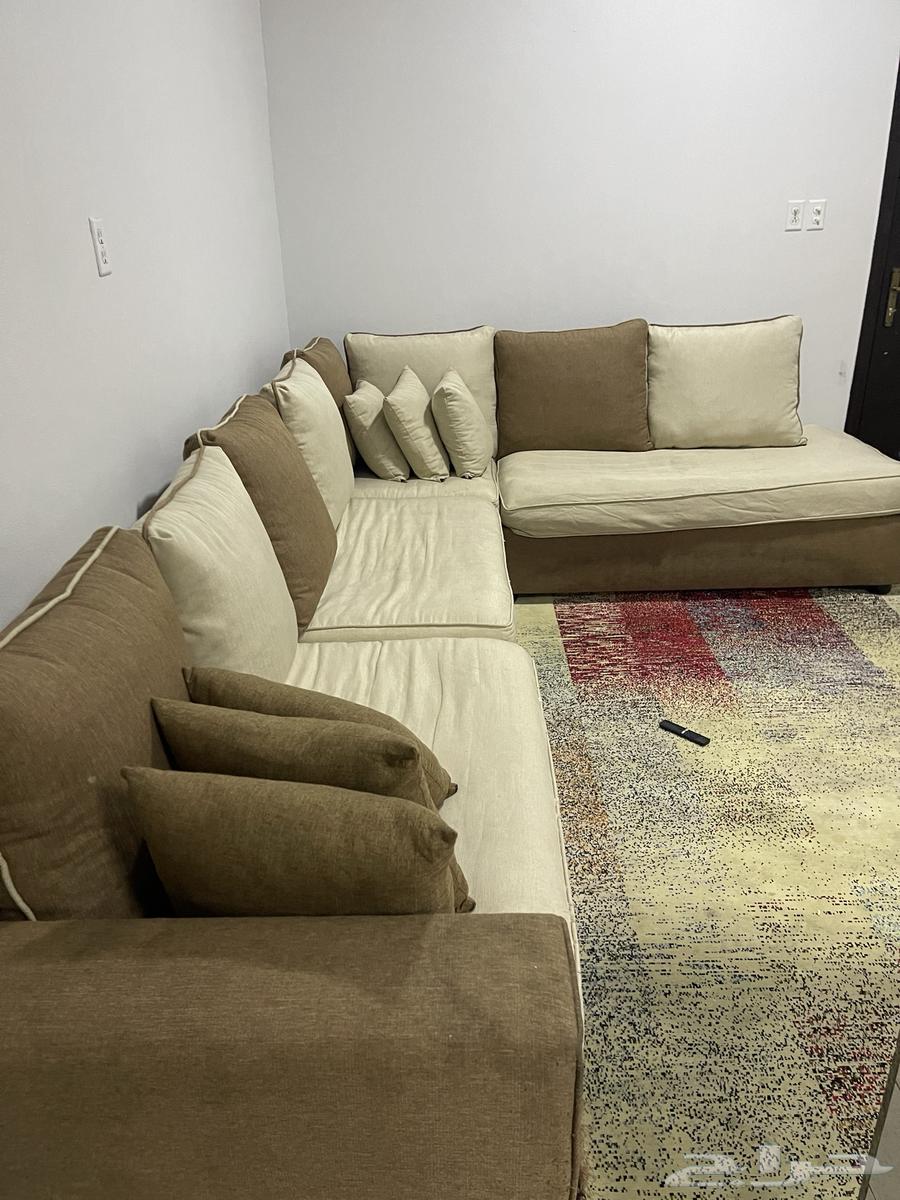 A clean, almost new sofa set 40063206093280386111