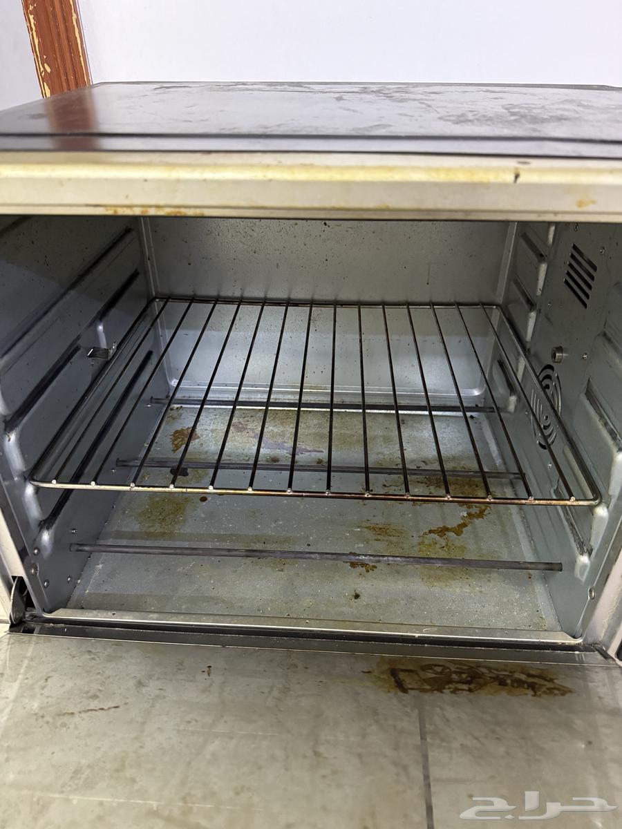 A clean and working electric oven63206092820866111