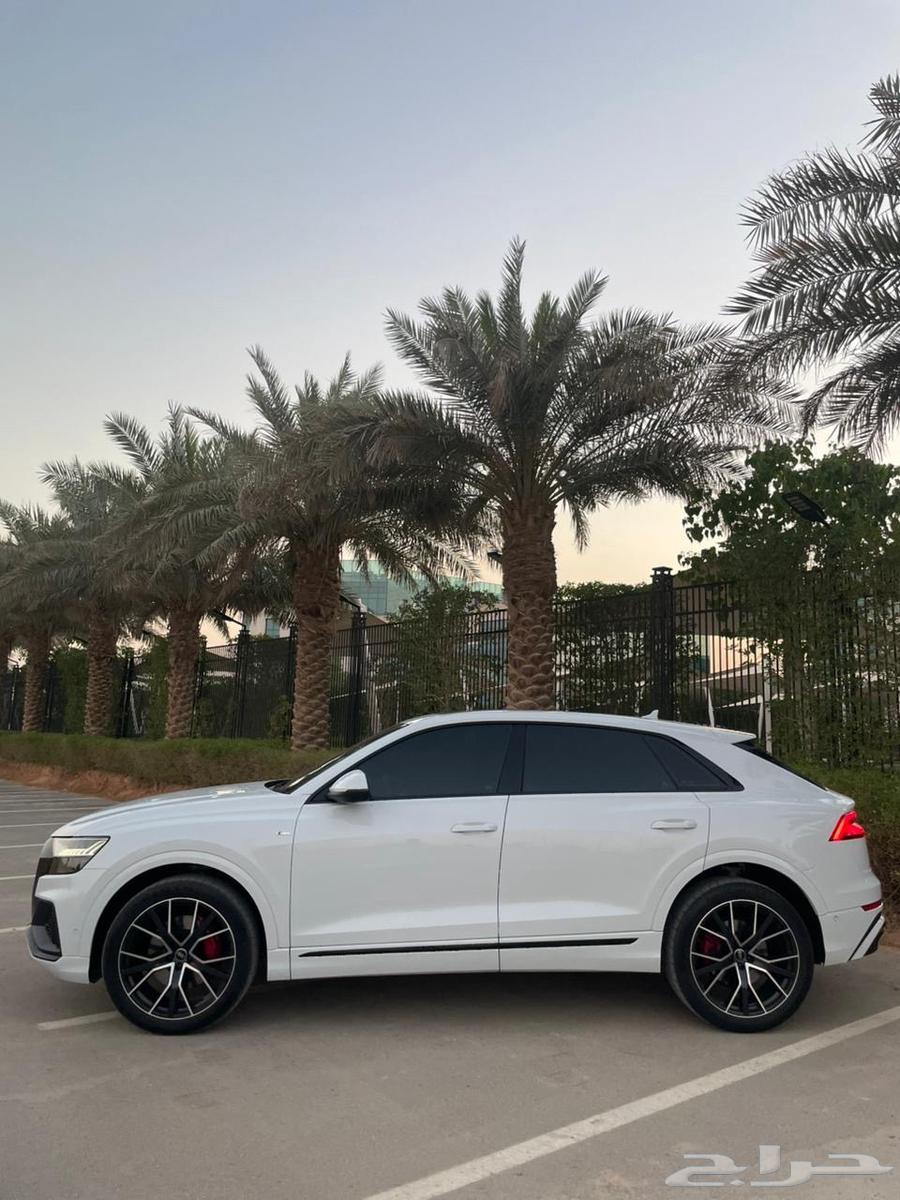 Audi Q8 2022 S-line, low mileage, under warranty and maintenance.63312208769667112