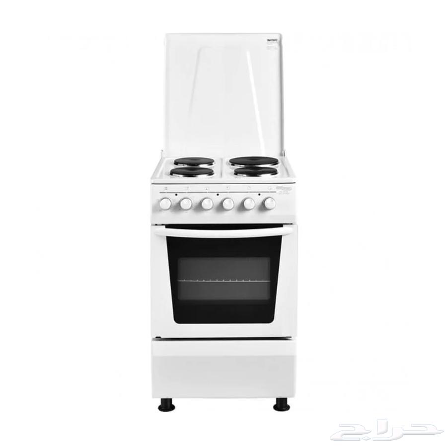 A new electric oven that has not been used63205557547267112