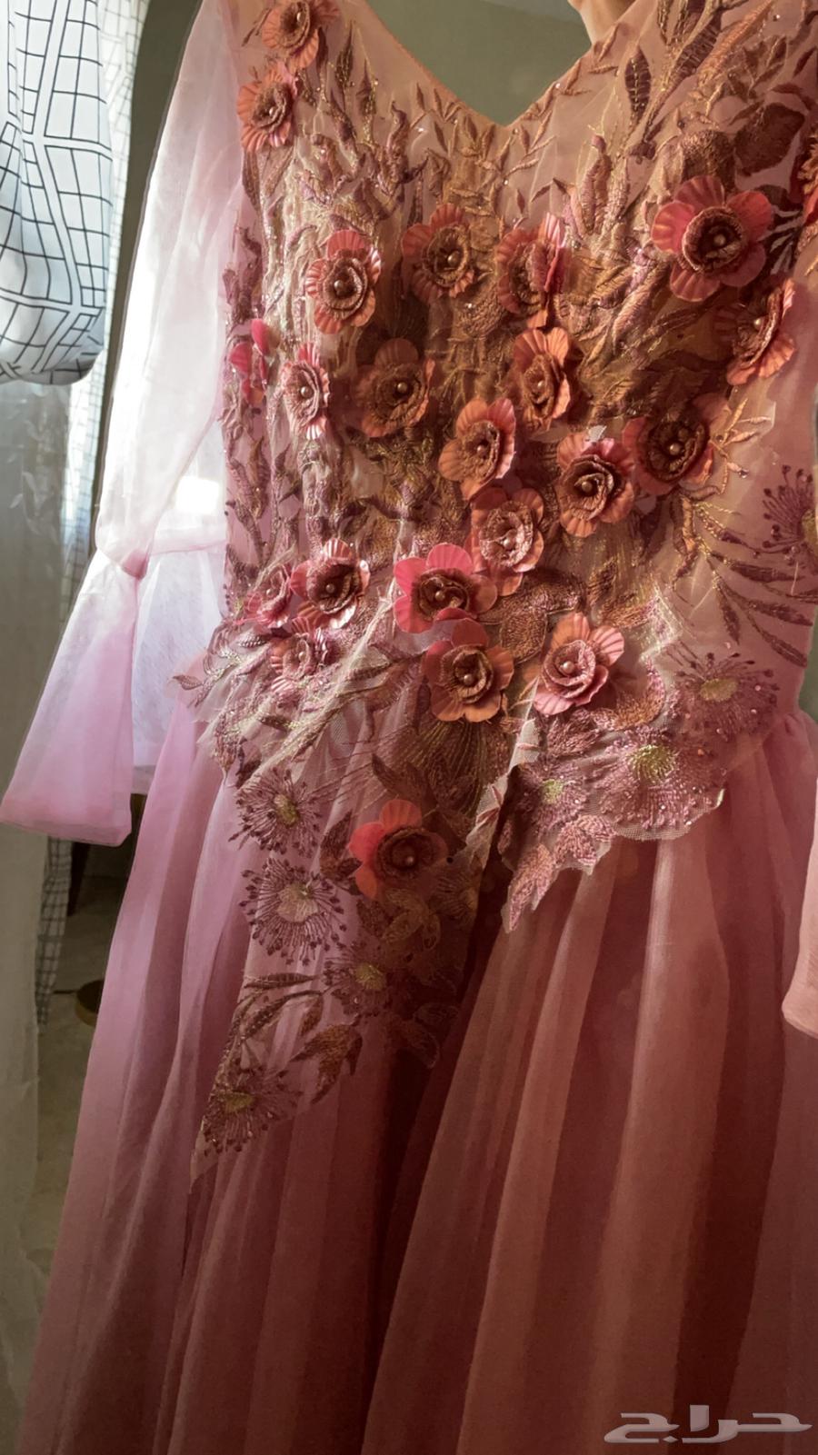 Dress63205578764034112