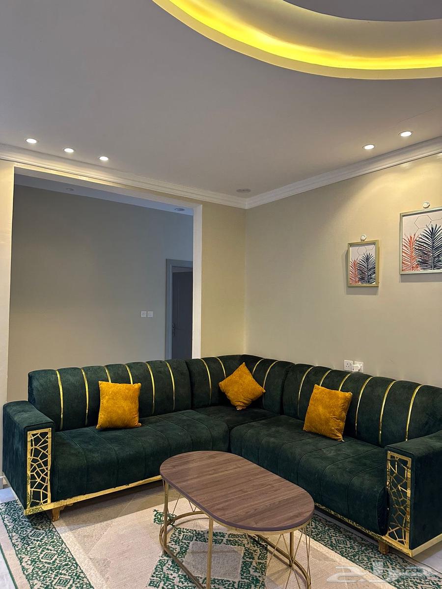 Corner sofa for sale with rugs without the table63204536171265112