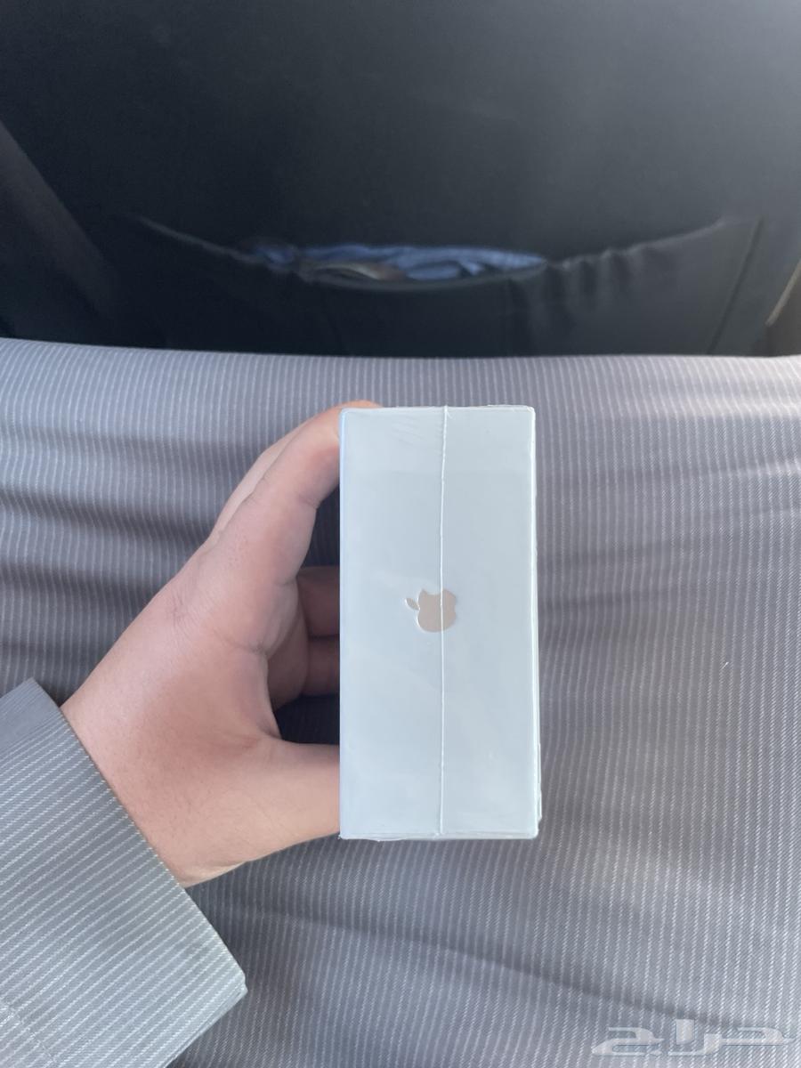 AirPods Pro earbuds63204525745921112