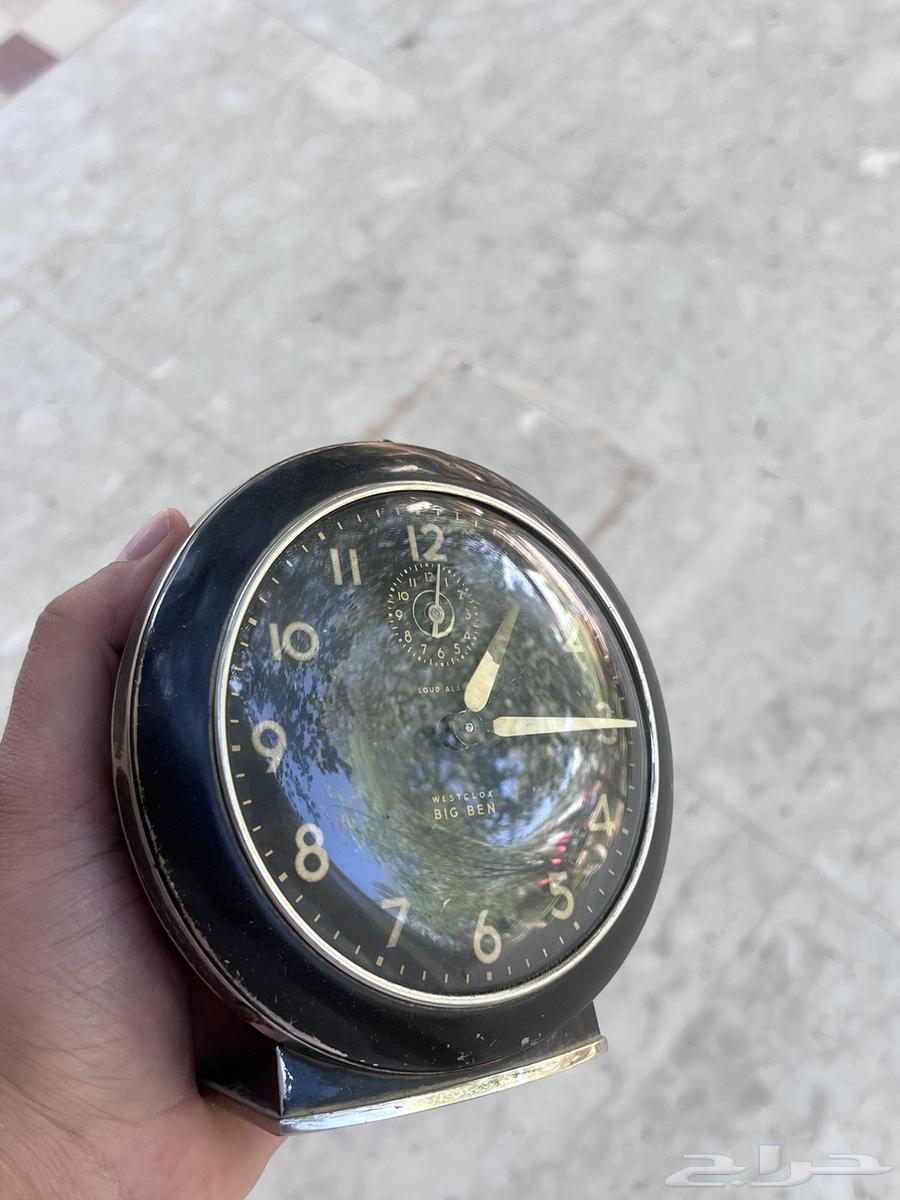 An old heritage watch63205085212289111