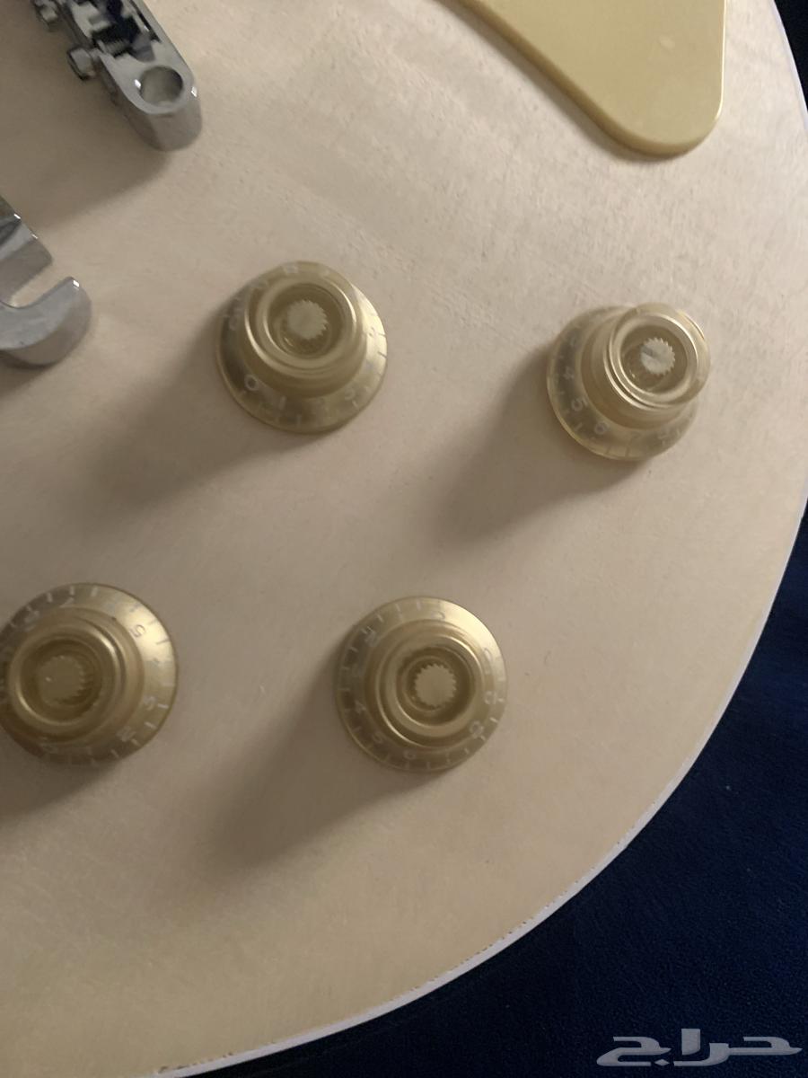 Electric guitar63205583243009112