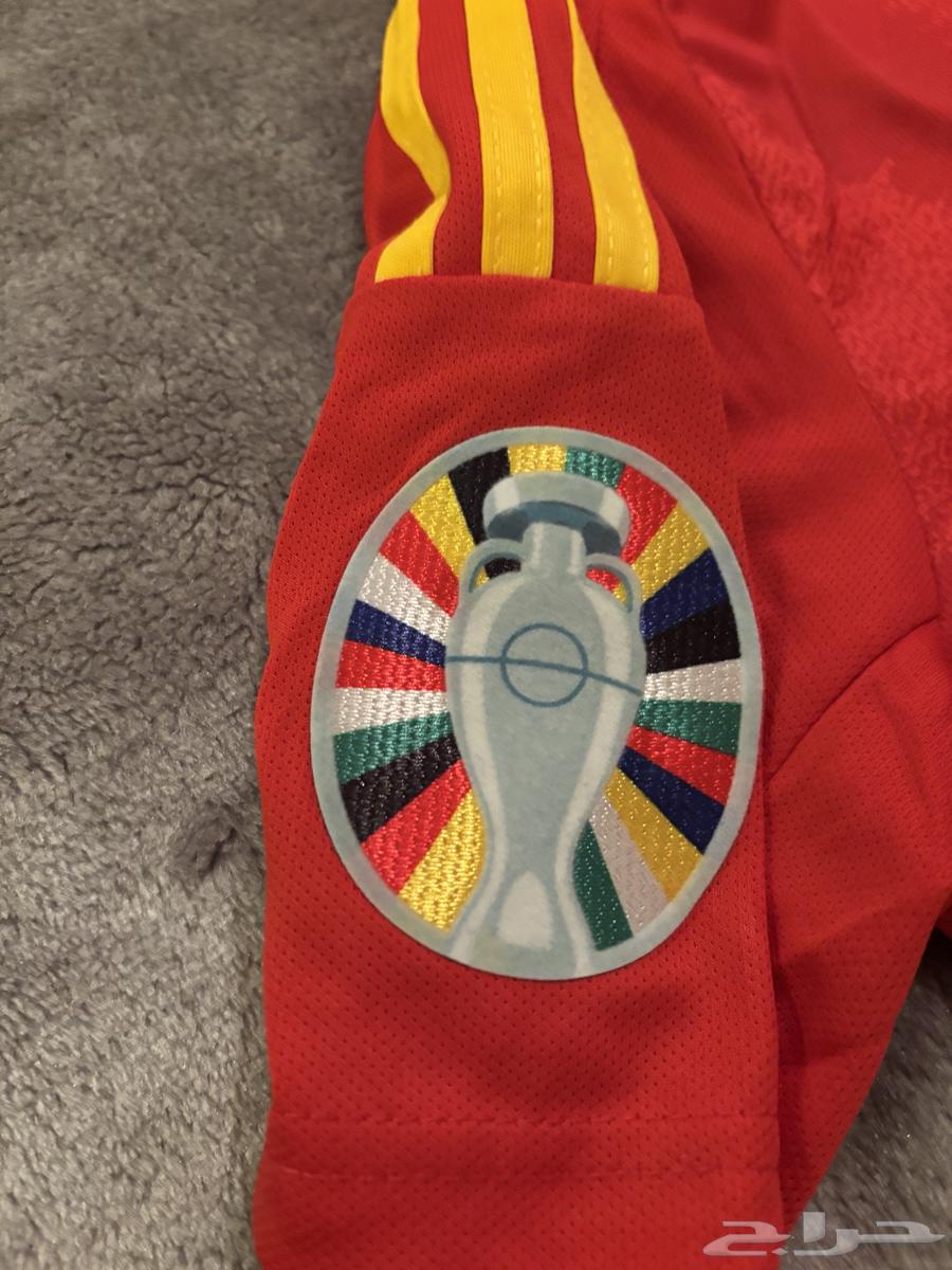 Spain national team jersey for Euro 2024 with shorts63203930871427113