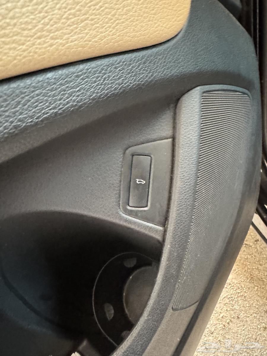 Audi Q7.63312047796098111