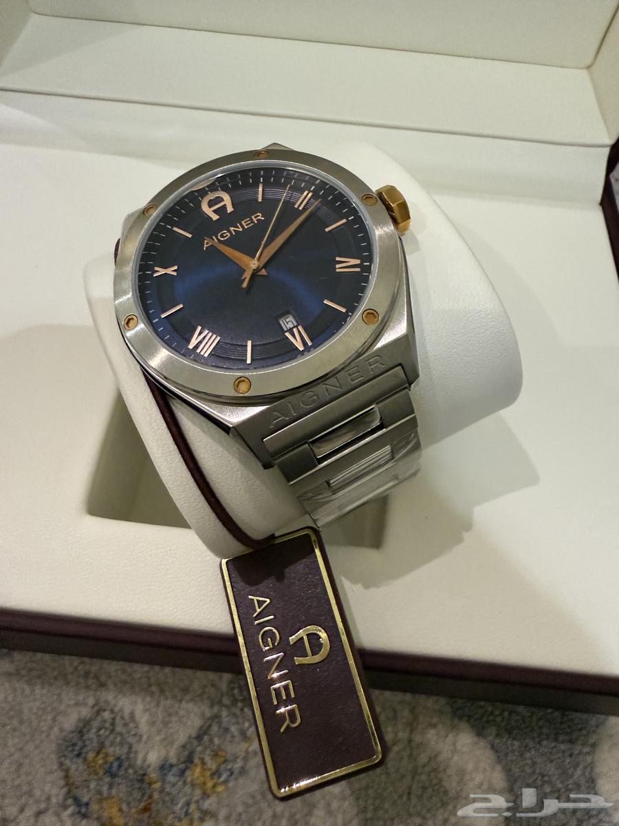 A new elegant watch63206120031233111