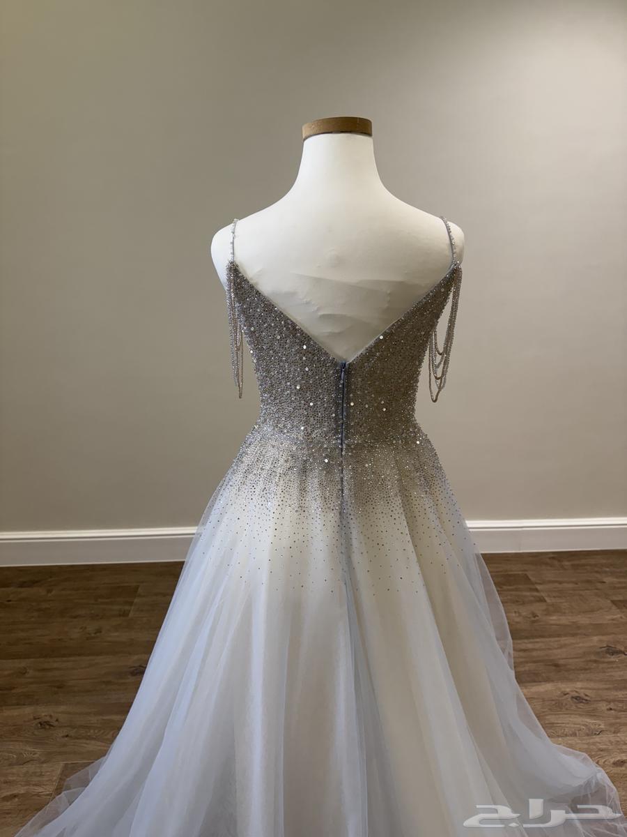 Luxurious dress for sale63203396798722112