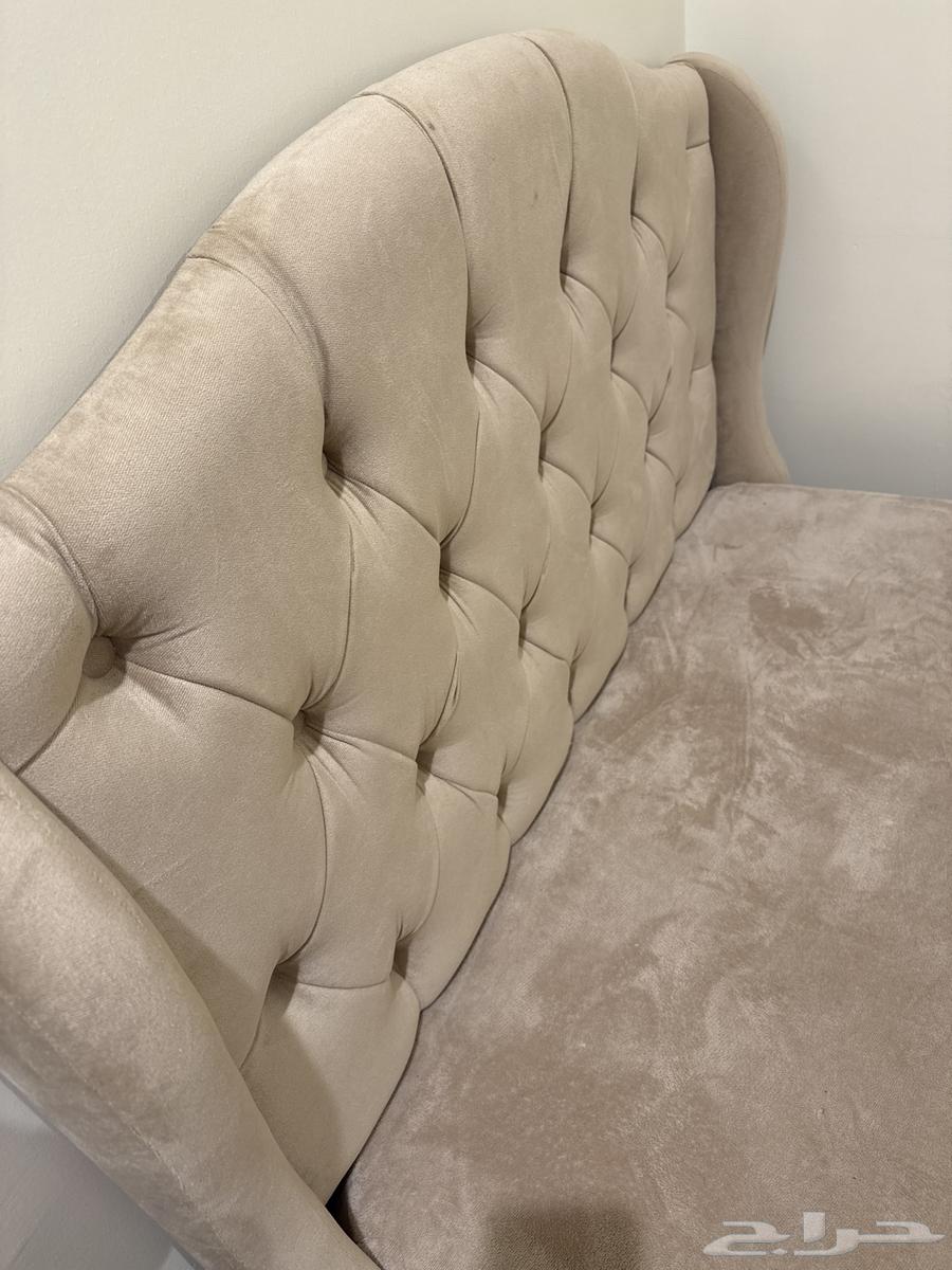 Two single beds and a new mattress63204550554755111