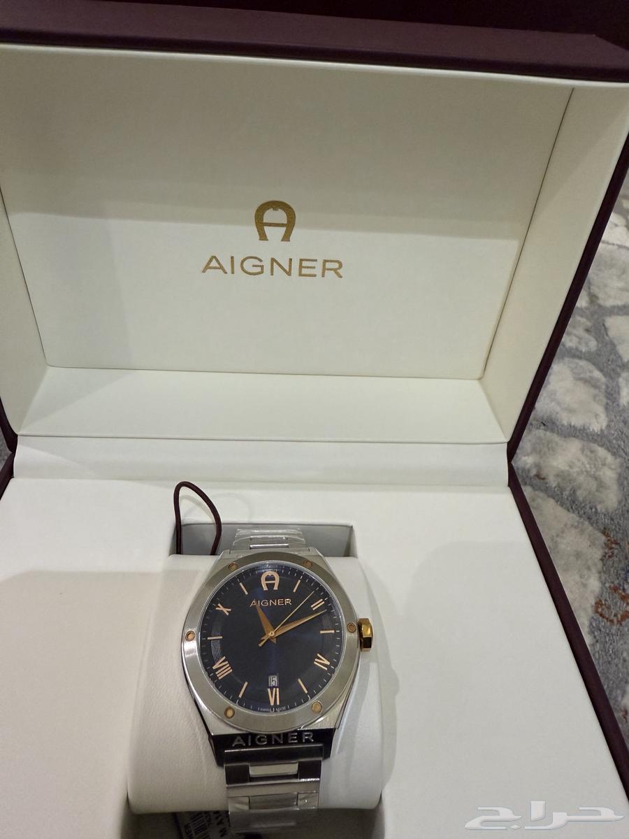 A new elegant watch63206120031233112