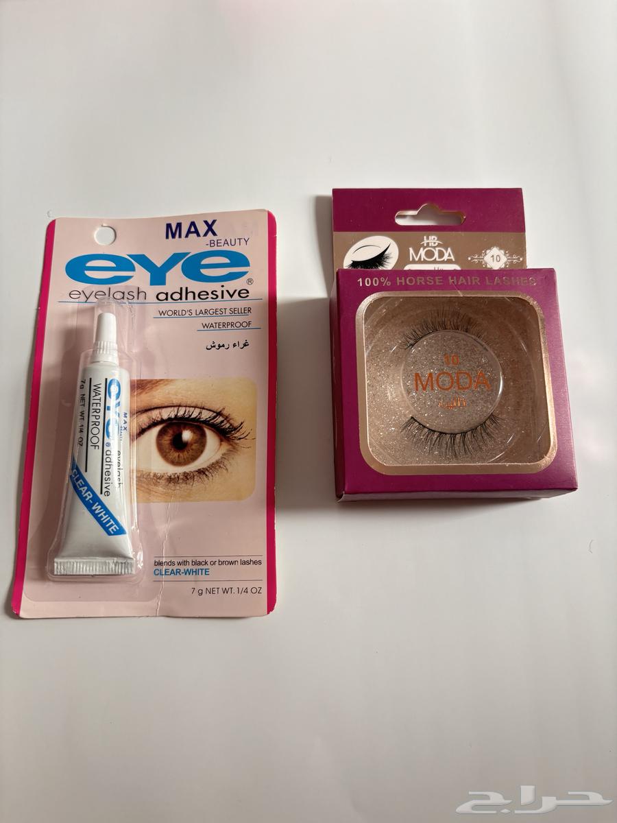 35-piece makeup box for (120) riyals, offer for graduation occasion63244921678850111