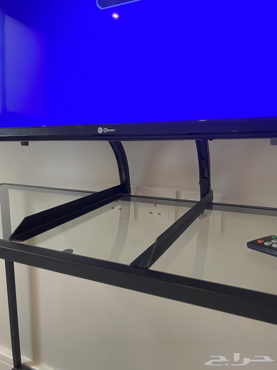 49-inch Dansat screen in excellent condition with stand and remote control63204506552067114