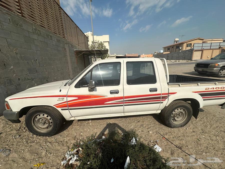 HiLux model 199263310849953025112