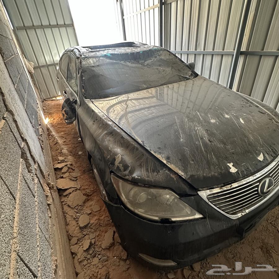 Lexus 460 model 2009, for dismantling only, the plate is missing63309767127811113