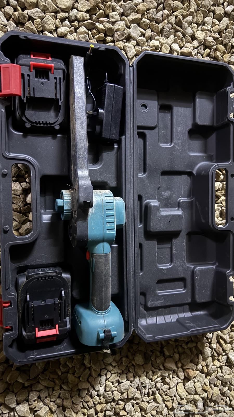 Saw and nail gun63201398558594112