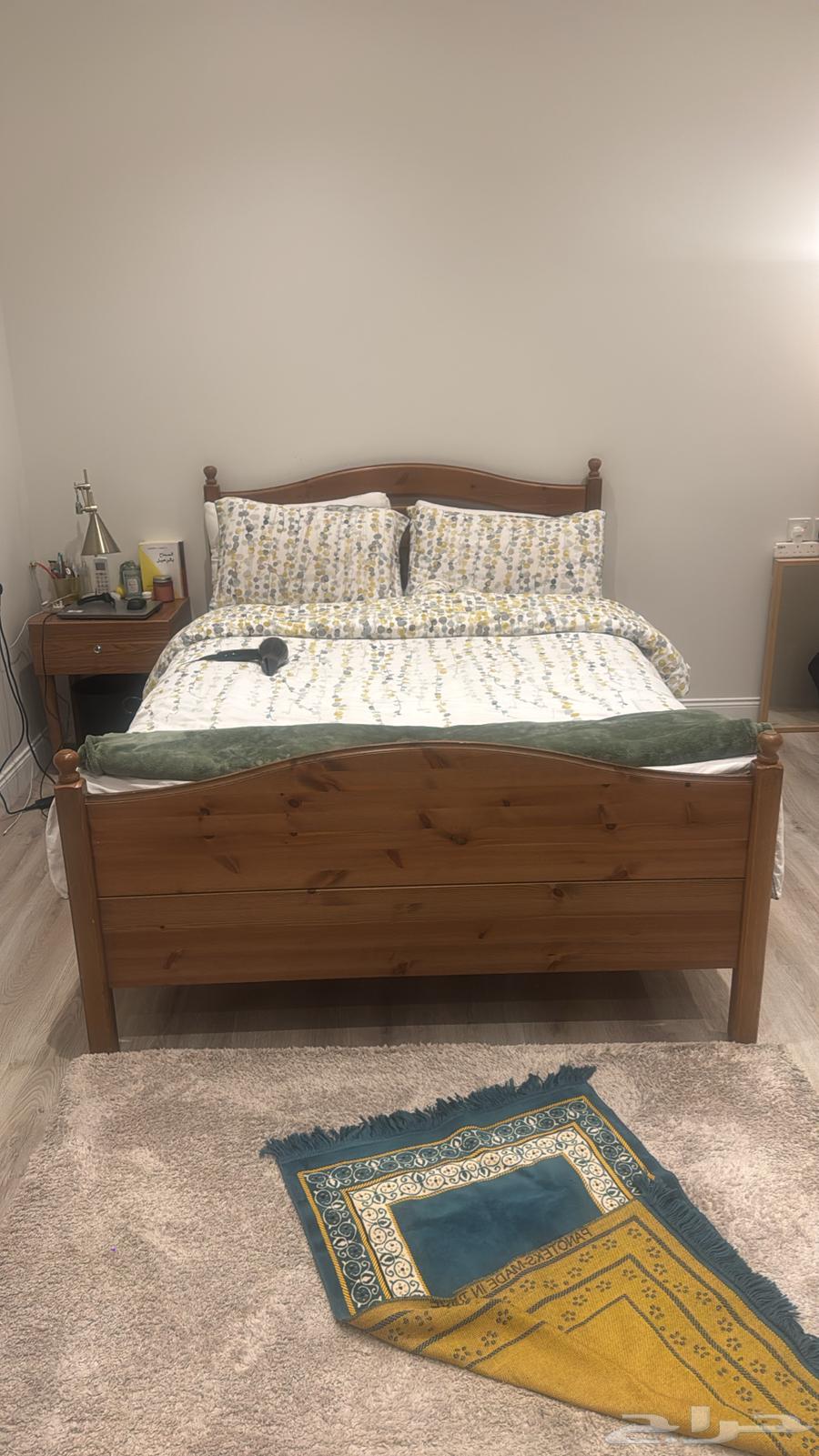 Bed, wardrobe, dressing table, IKEA63201394883074113