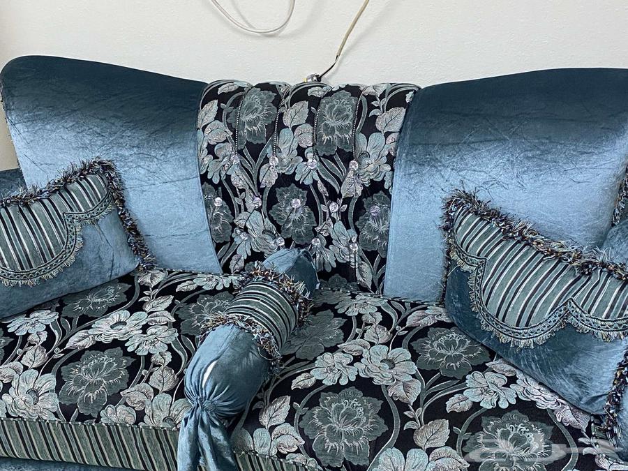 Selling sofa offer63204561445379111
