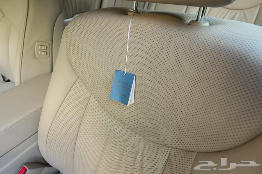 Lexus bed seats (exclusive and rare)63307670952707111