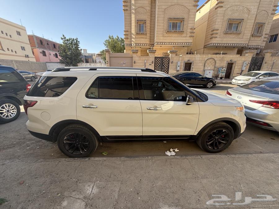 Ford Explorer 201263306340109187112