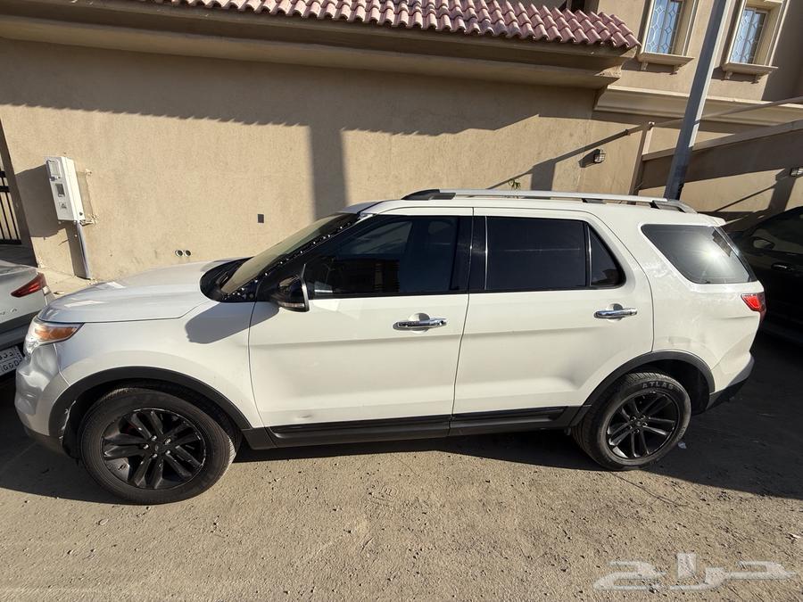 Ford Explorer 201263306340109187111