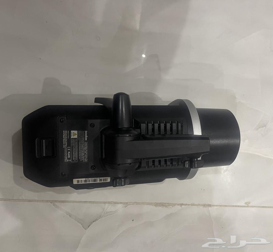 Flash Jocks AD 600, almost new, with two triggers and a 90 cm softbox63203411748737111