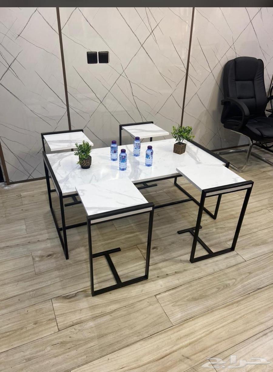 Ready-made and custom tables63205101746049113