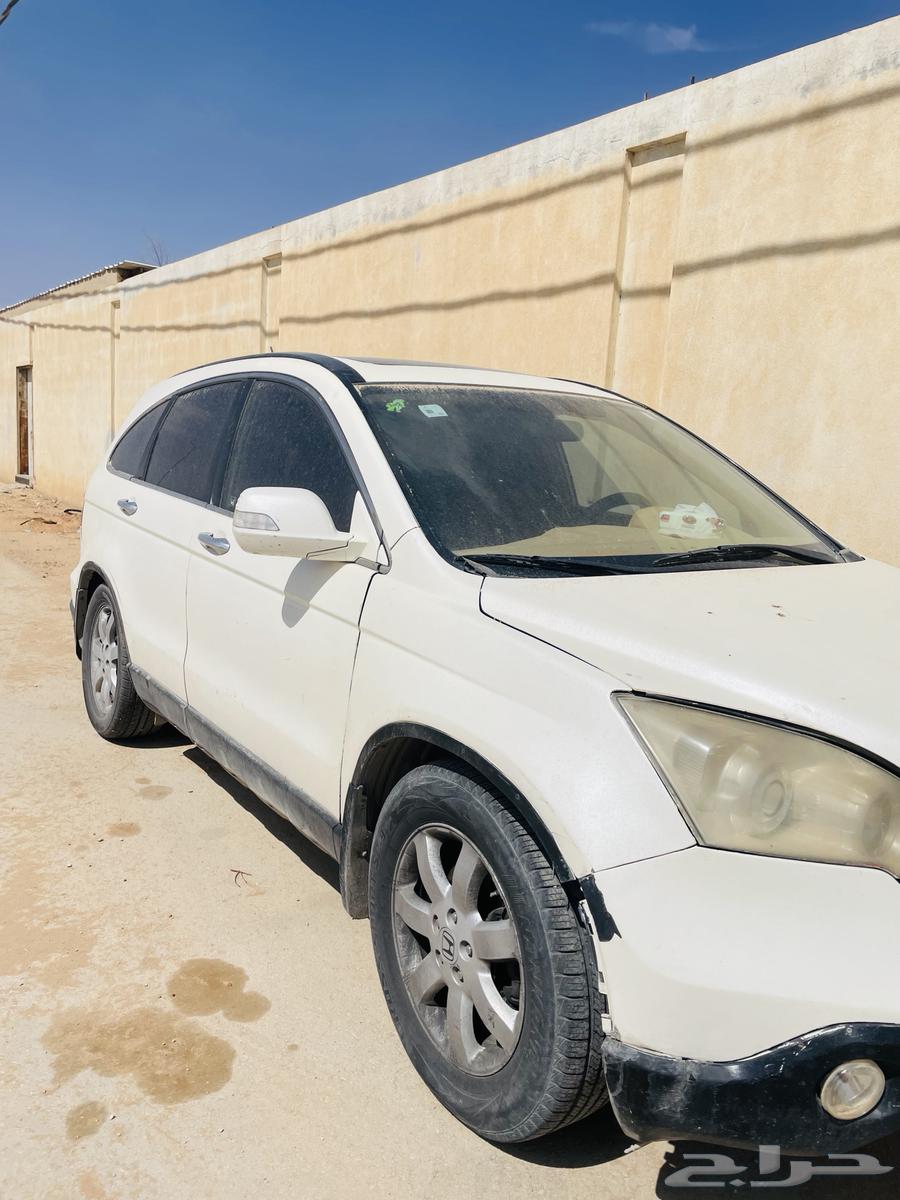 Honda CRV 2007 car for sale, price 8000 Riyals63305968613761113