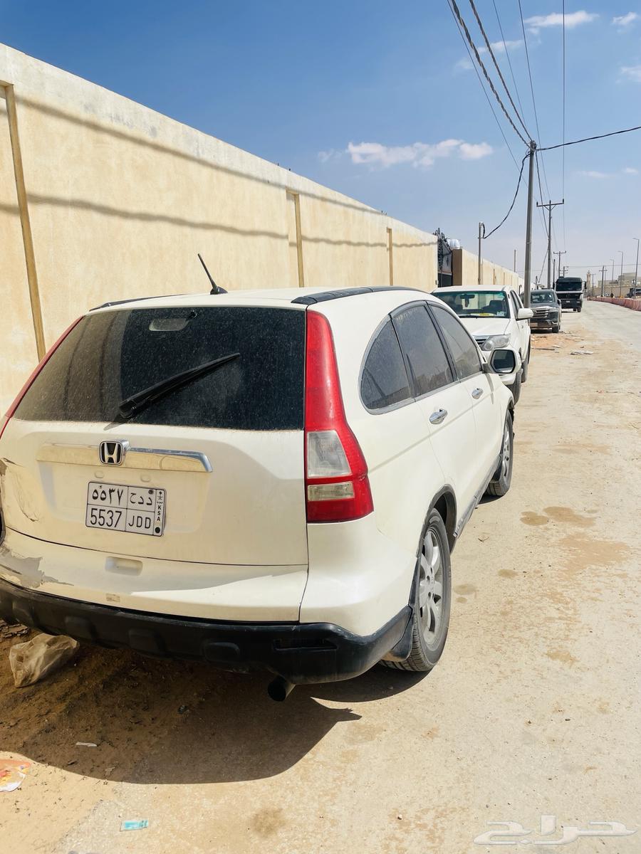 Honda CRV 2007 car for sale, price 8000 Riyals63305968613761112