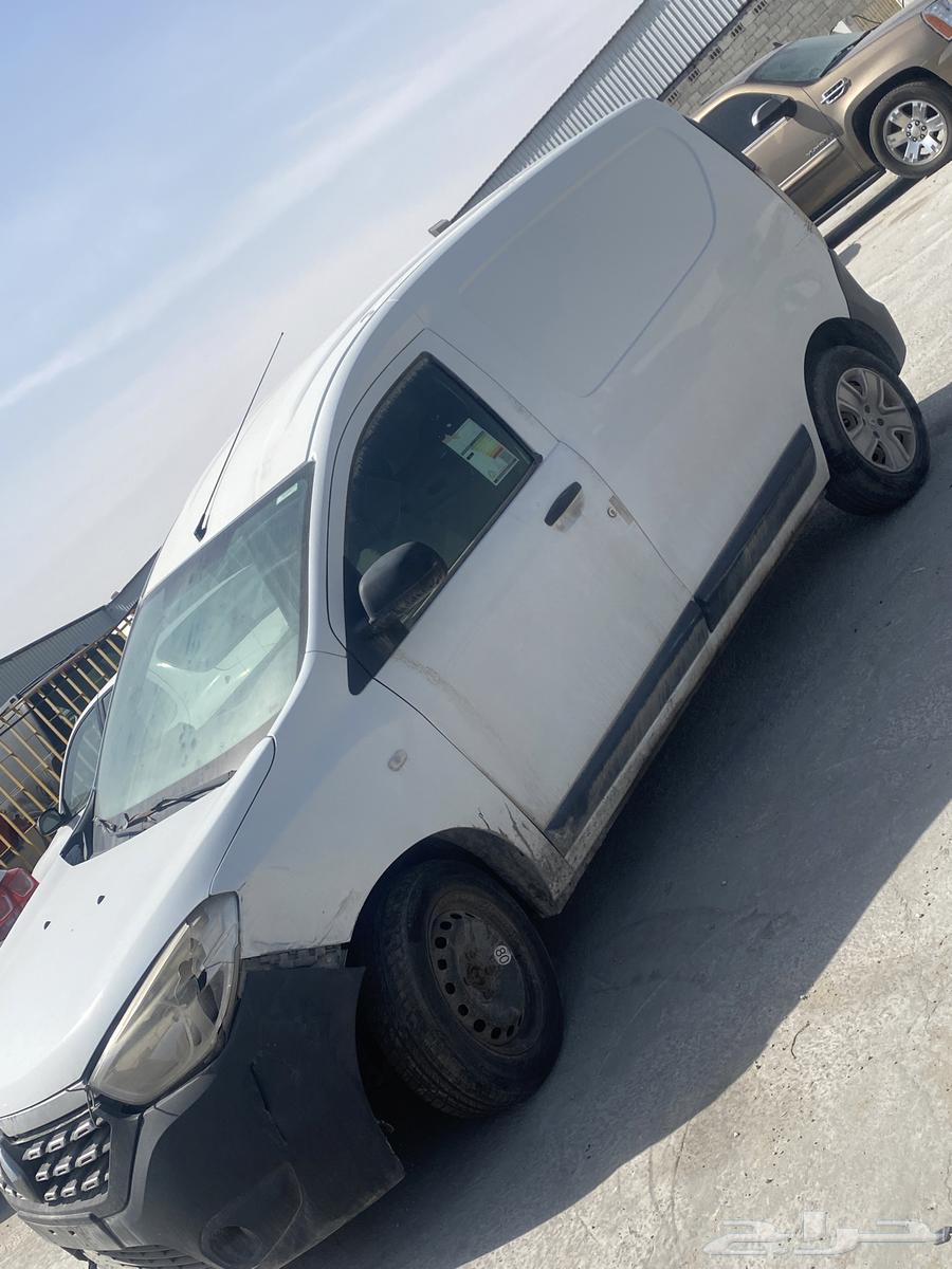 Renault Duster spare parts only for dismantling63304625565570111