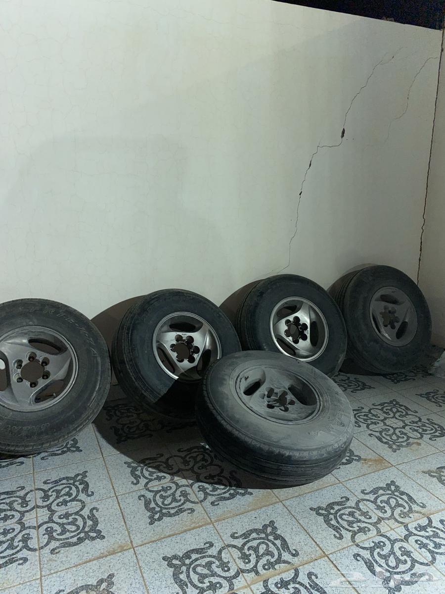 5 Chinese Sousse rims with nuts and tires, manufactured in 2022, without hubcaps633032364677151124