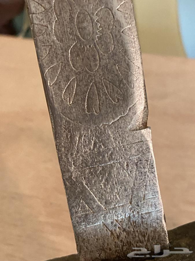 An old Habshi sword with engravings on both sides, and the owner's seal on the sword; a Moroccan sword.63199865423106112