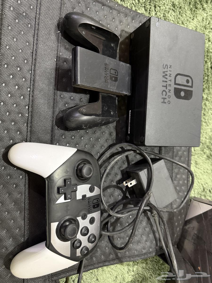 Nintendo Switch used for sale with games and controller63197877378562111