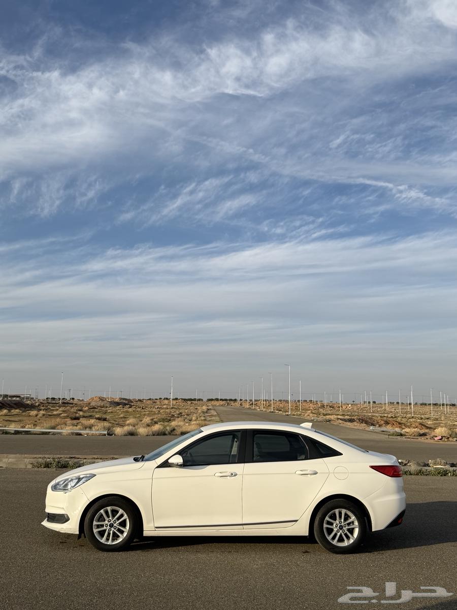 Ford Escort 202063298595782658111