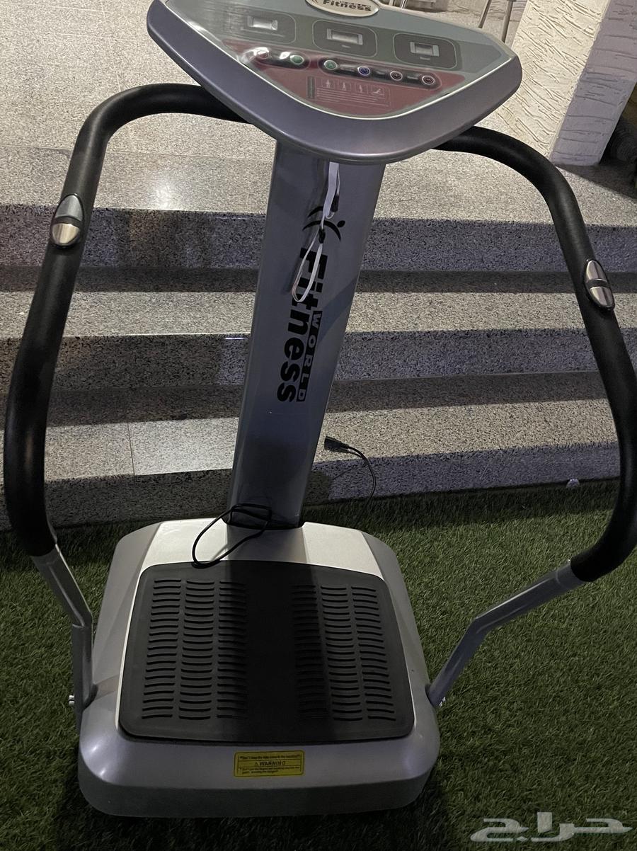 Vibrating exercise device63516400649986112