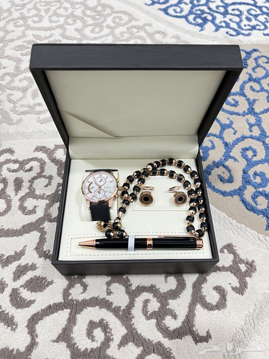 Watch sets, prayer beads, caps, and pens63193322150913113