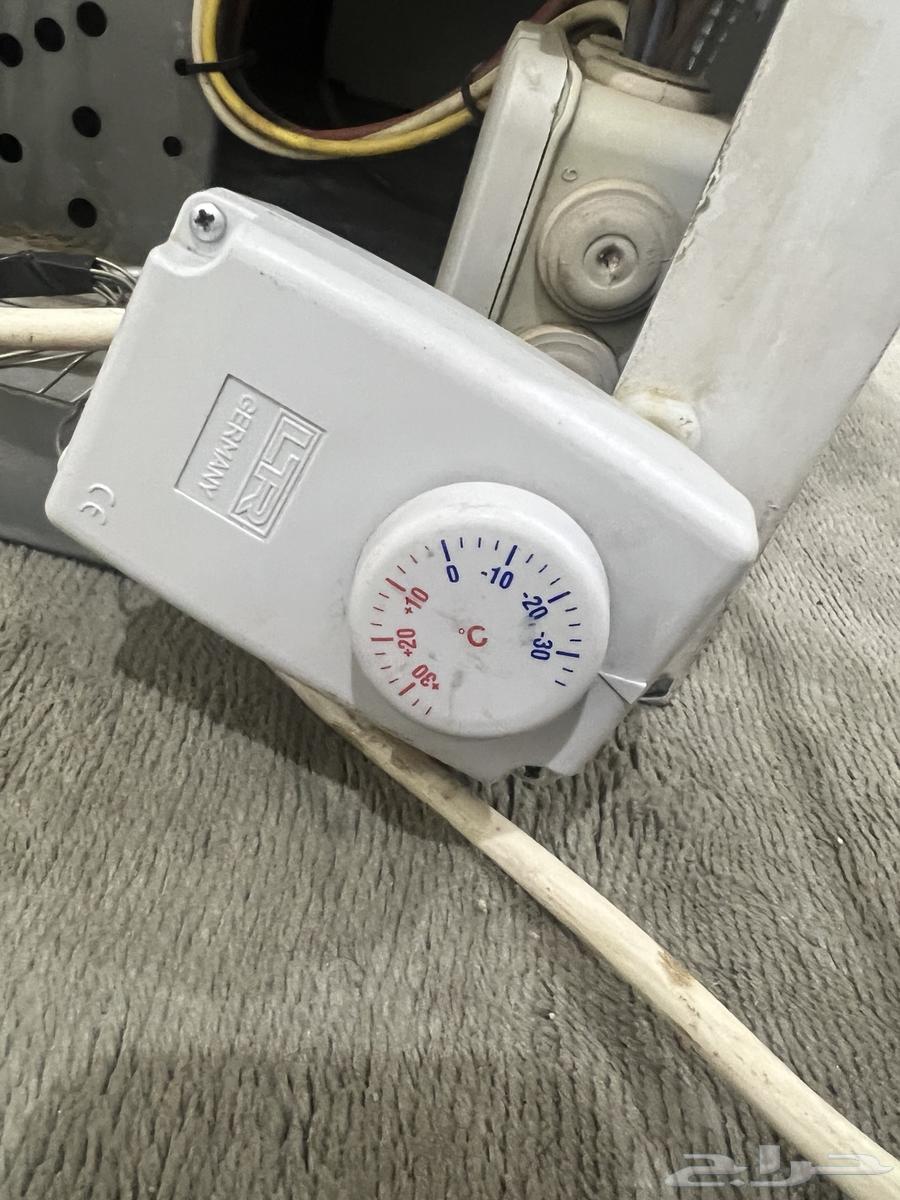 Refrigeration and freezing device63193822704131112