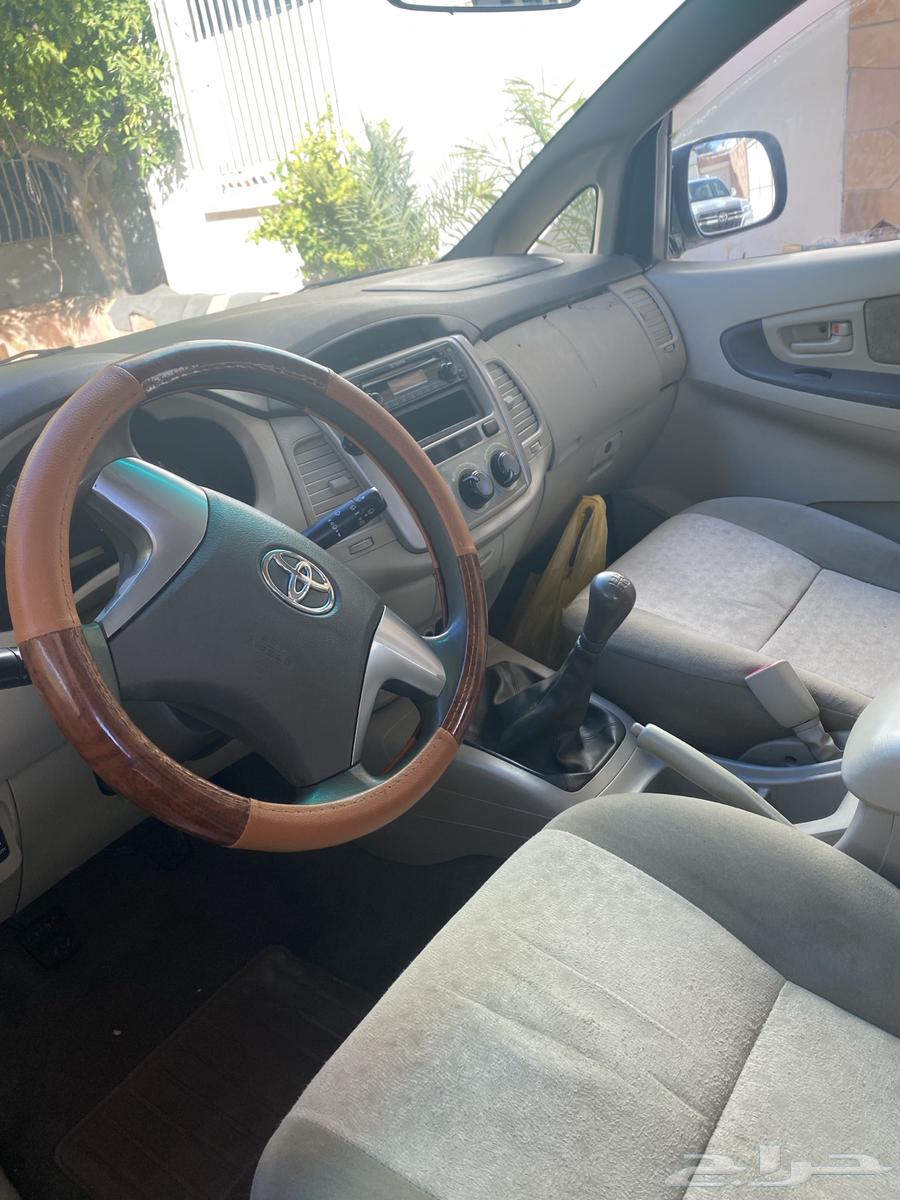 Innova 20014 with minor front collision, well-maintained, accident-free from agency63295864258050113