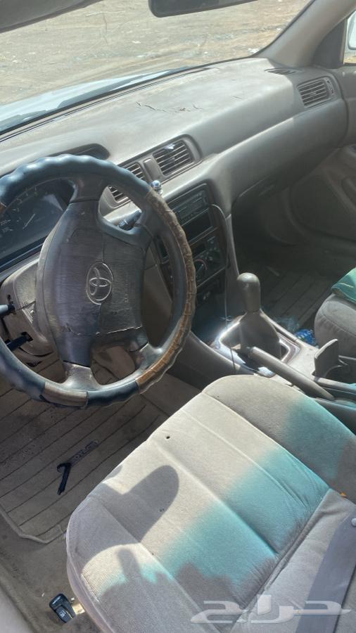 Selling a 2000 model Camry car63296006521603113