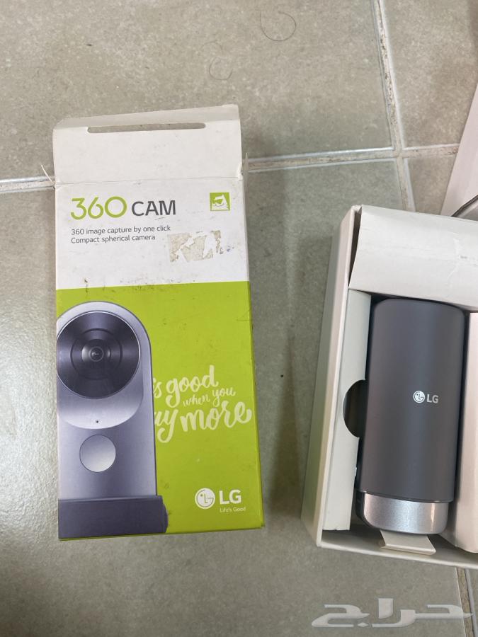 Two LG cameras and a PlayStation63193823477121114