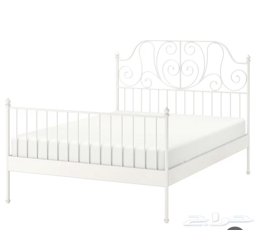 Bed, mattress, dressing table63193313954818111