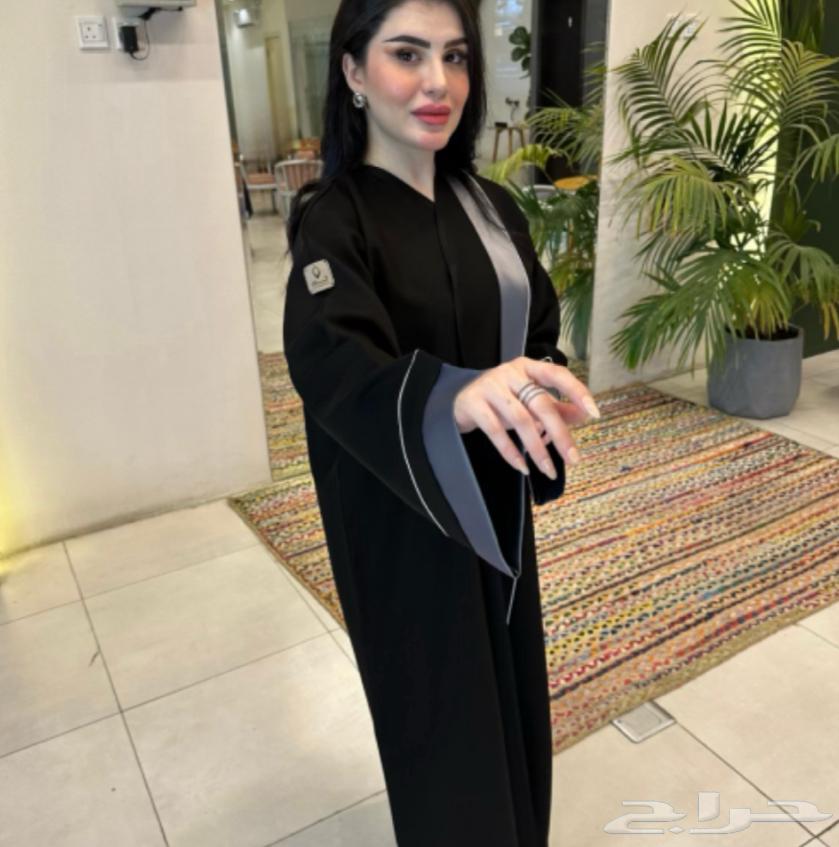 Abayas and custom designs at wholesale prices63196339392129112