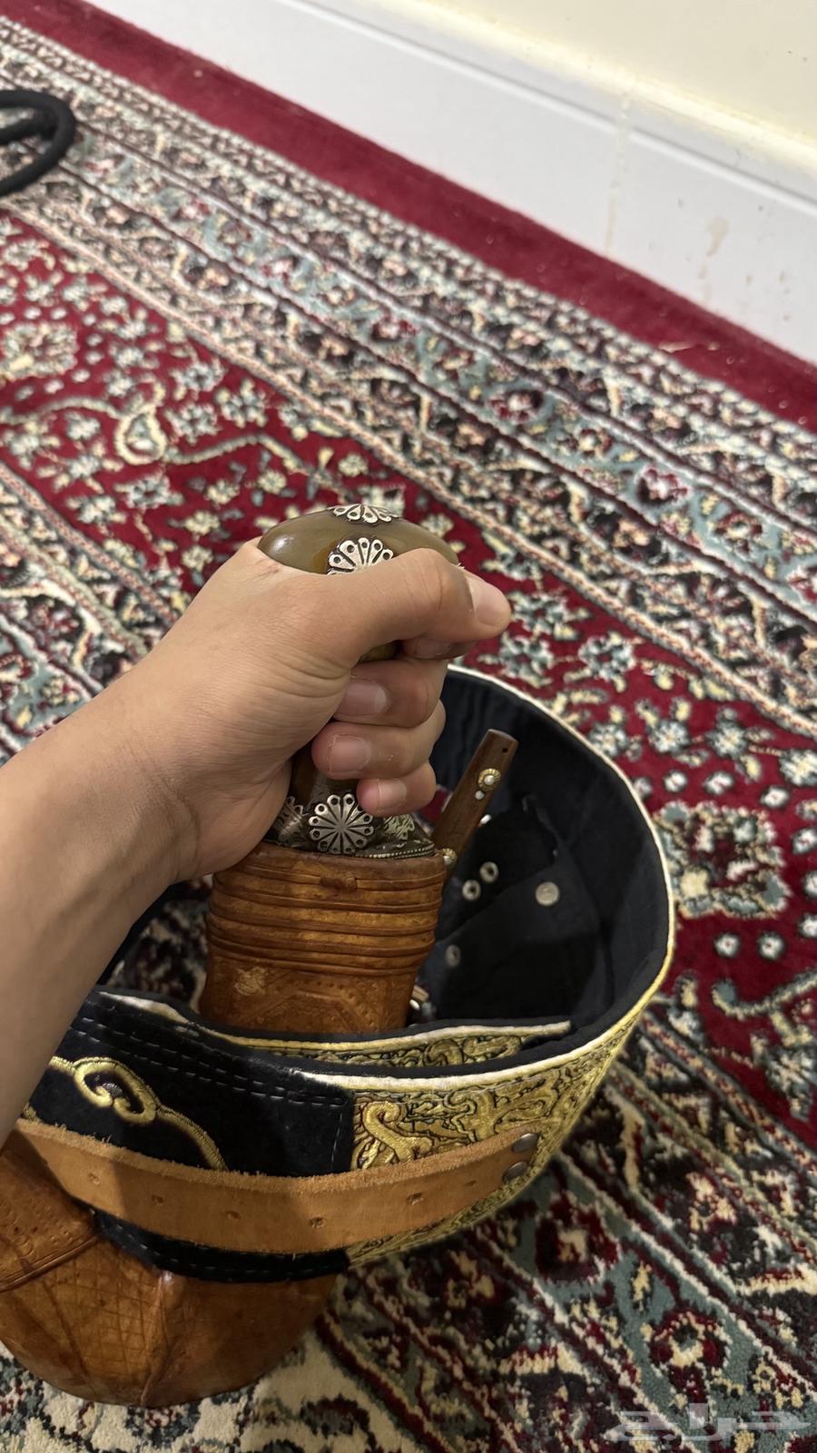 I am from the Habr Yonis tribe, a Hadhrami on my mother's side, and my companion is trustworthy.63191831802883112