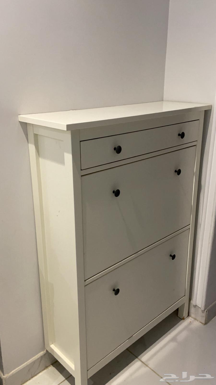 A clean IKEA shoe rack table63192307321985111