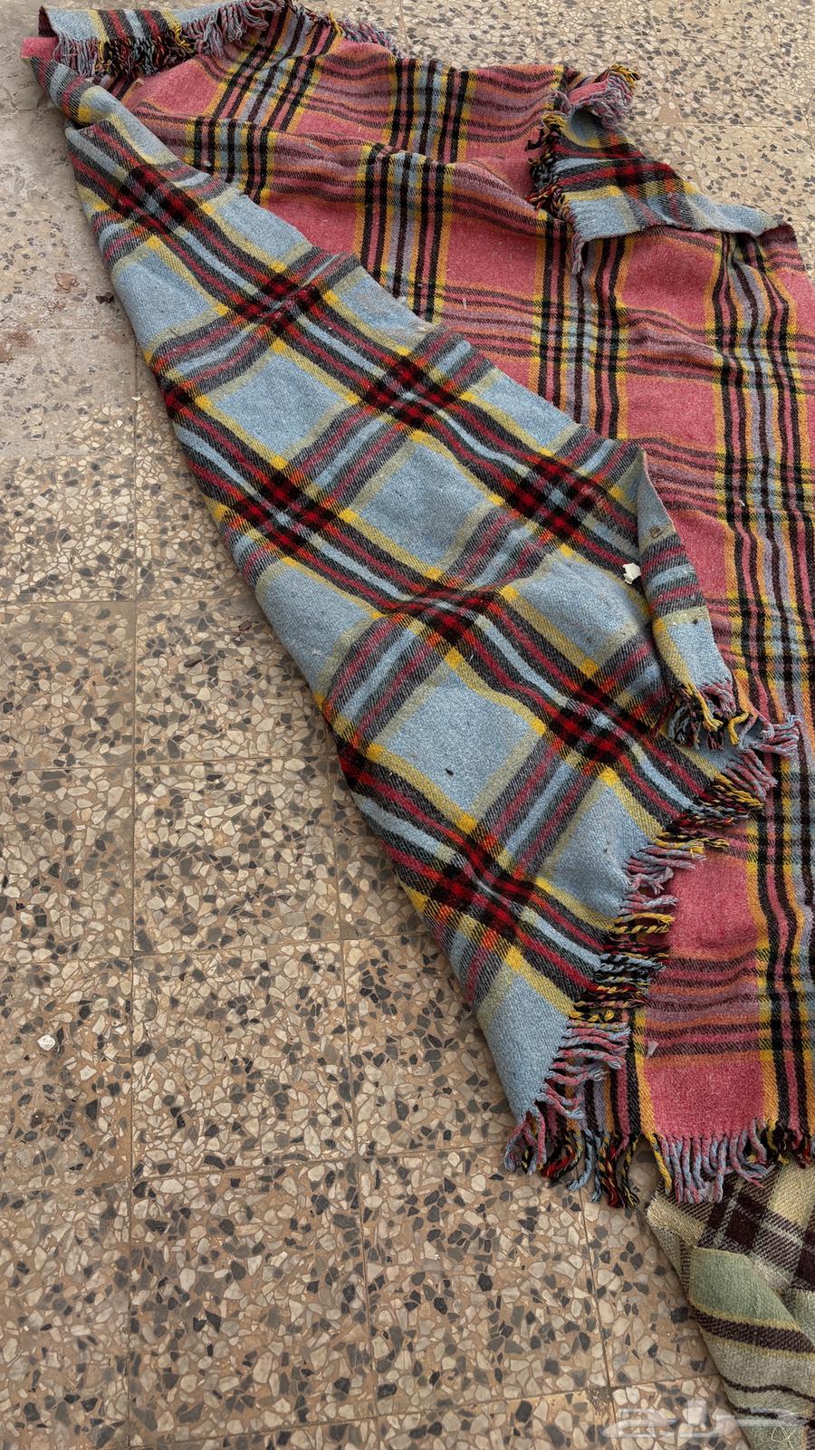 For sale, a traditional quilt63191307550209113