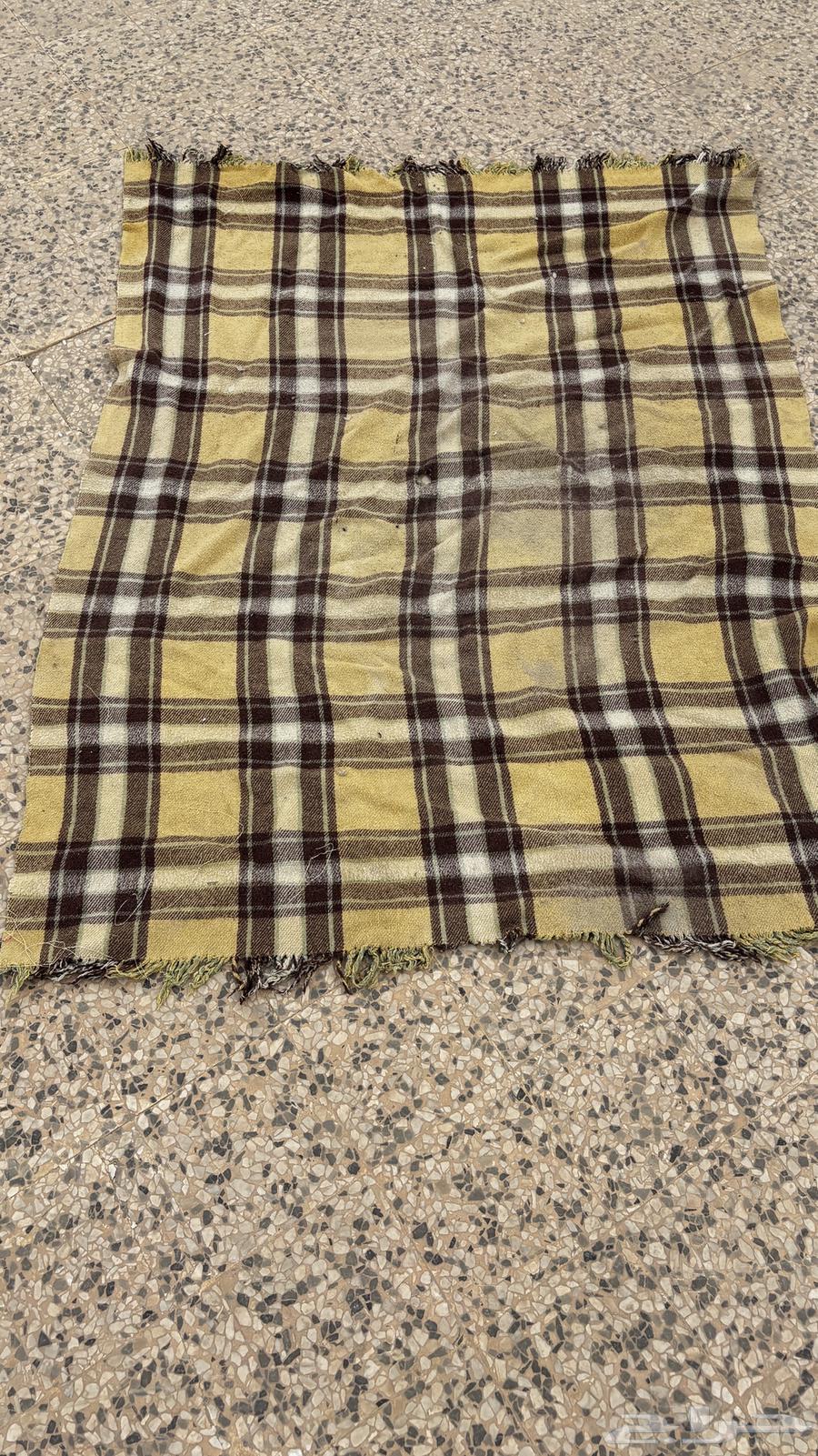 For sale, a traditional quilt63191307550209112